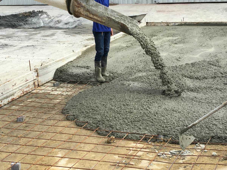 Can ready mix concrete be poured in the winter?