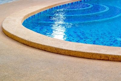 Why Choose Ready-Mix Concrete For Your Swimming Pool Deck