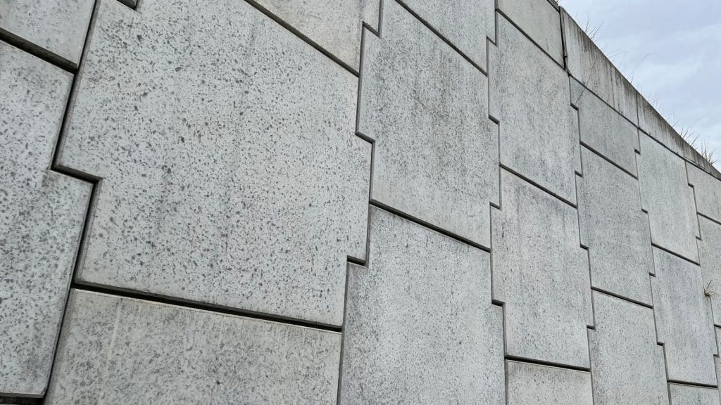 concrete for retaining walls
